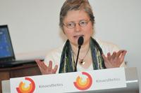 Uta Bormschen - sie leitet die Wahl des Vorstandes